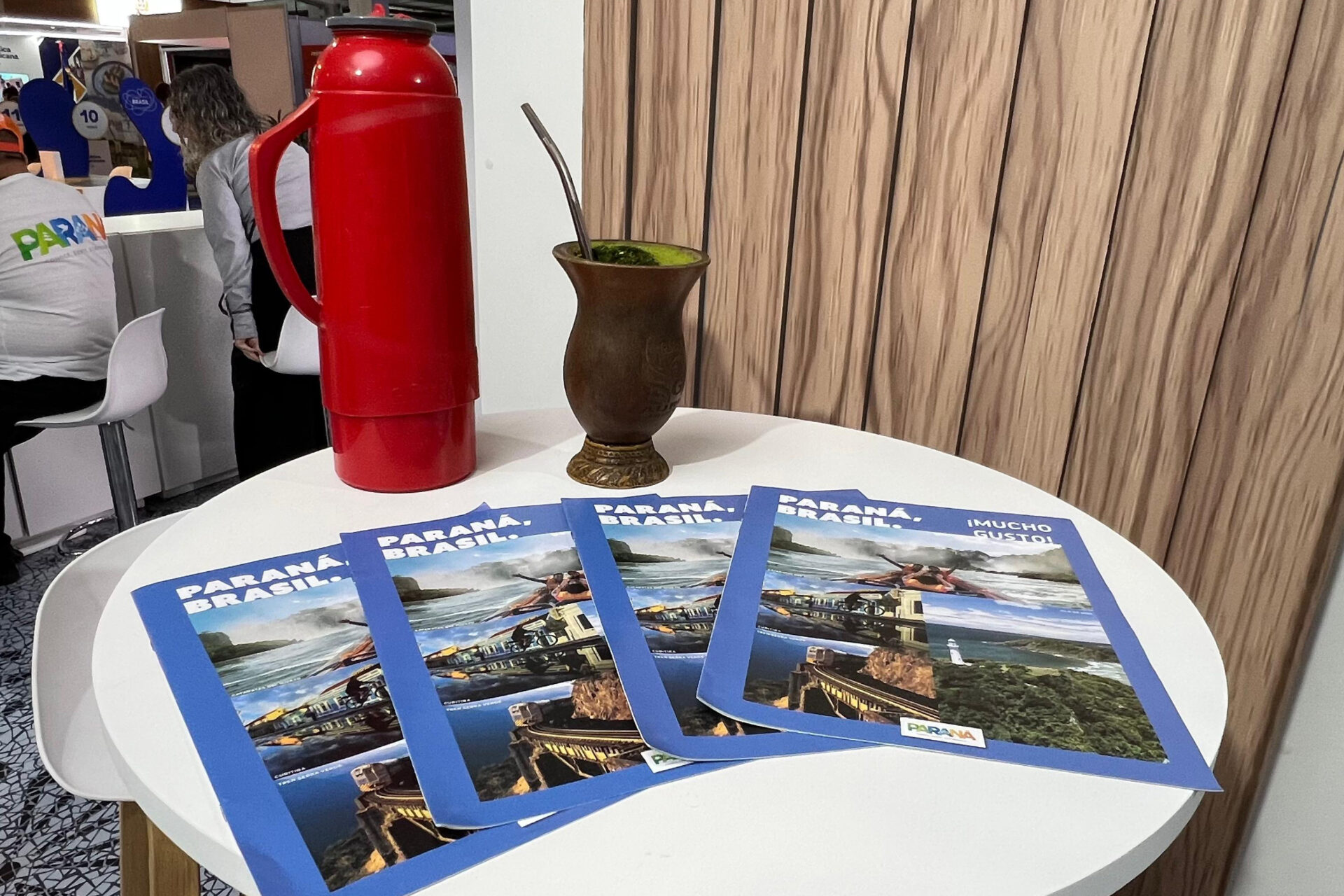 Com 27 coexpositores, Paraná promove atrativos e serviços em feira de turismo no Paraguai