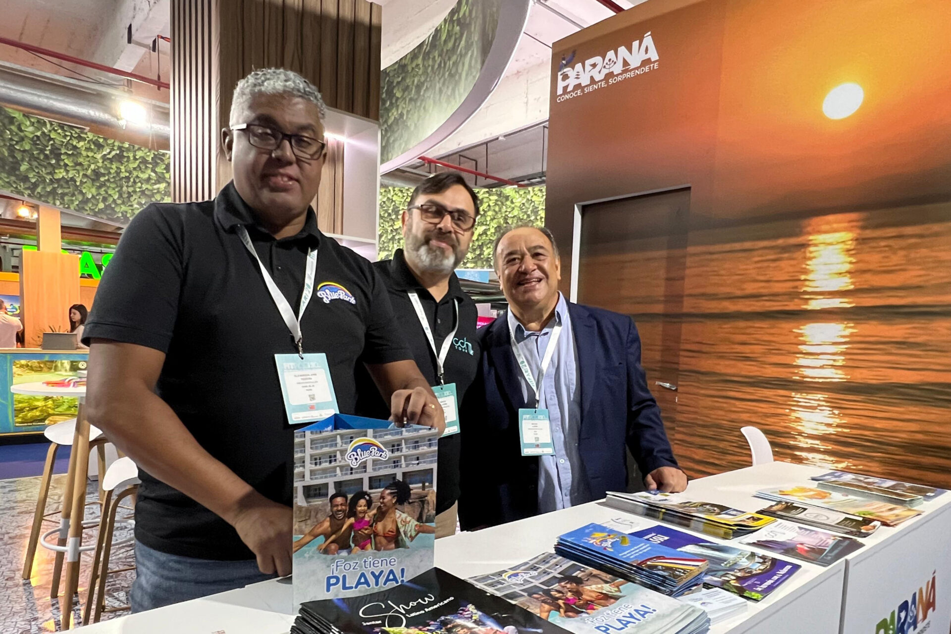 Com 27 coexpositores, Paraná promove atrativos e serviços em feira de turismo no Paraguai