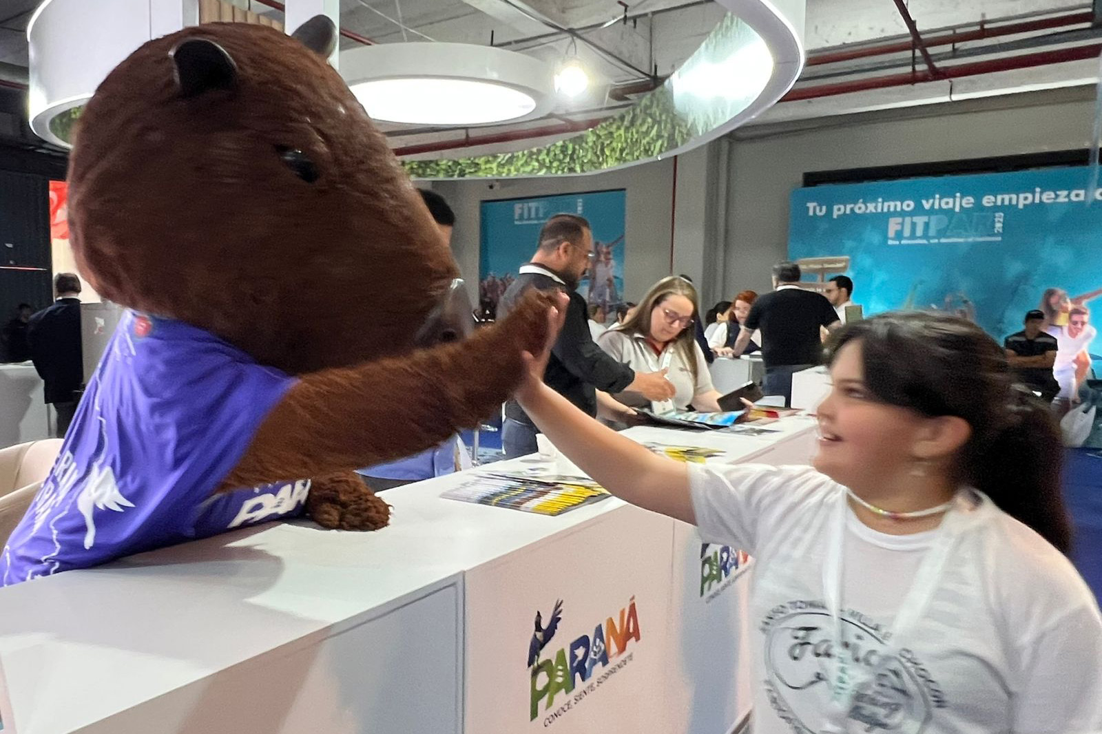 Com 27 coexpositores, Paraná promove atrativos e serviços em feira de turismo no Paraguai