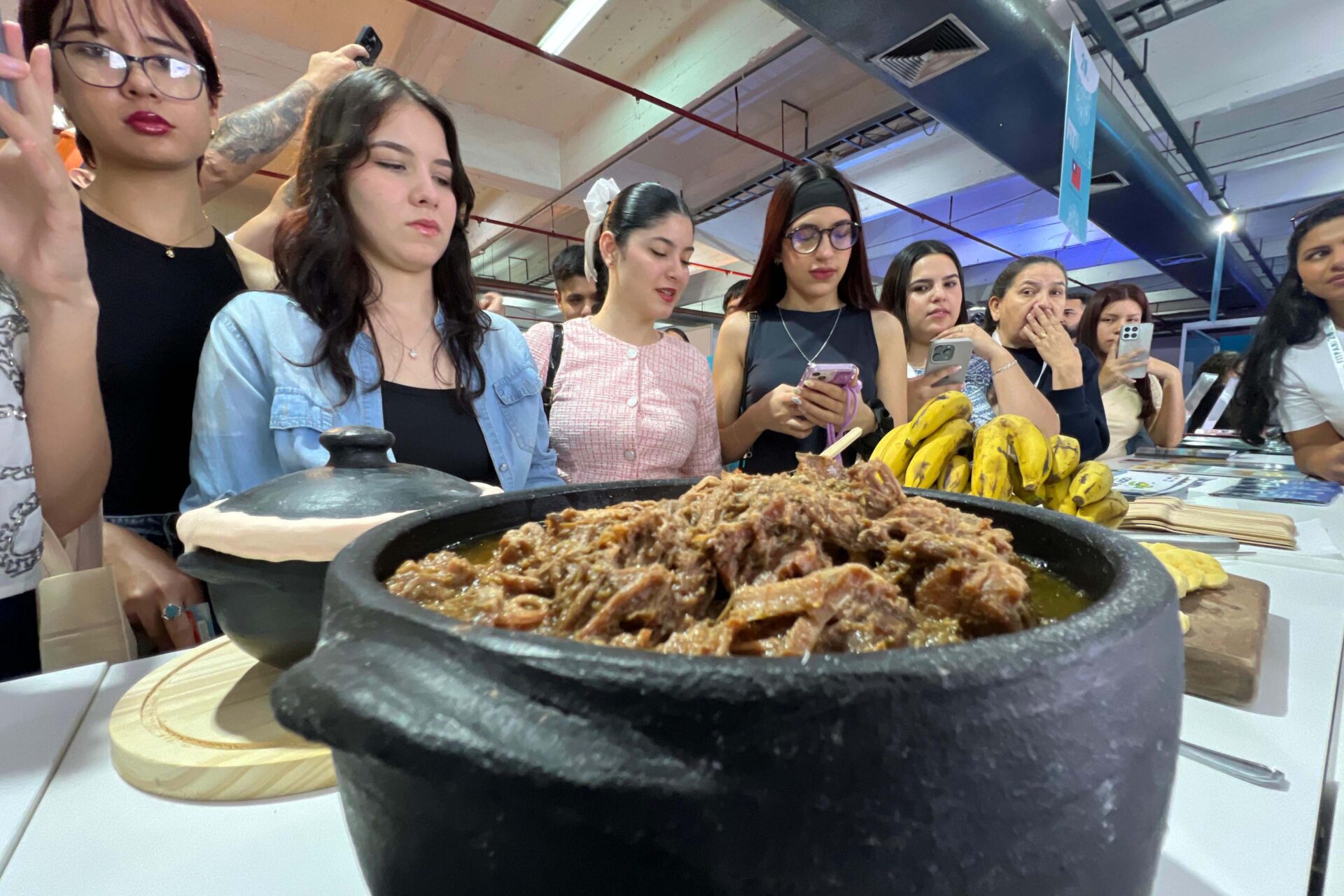 Paraná conquista prêmio de melhor estande em feira internacional de turismo