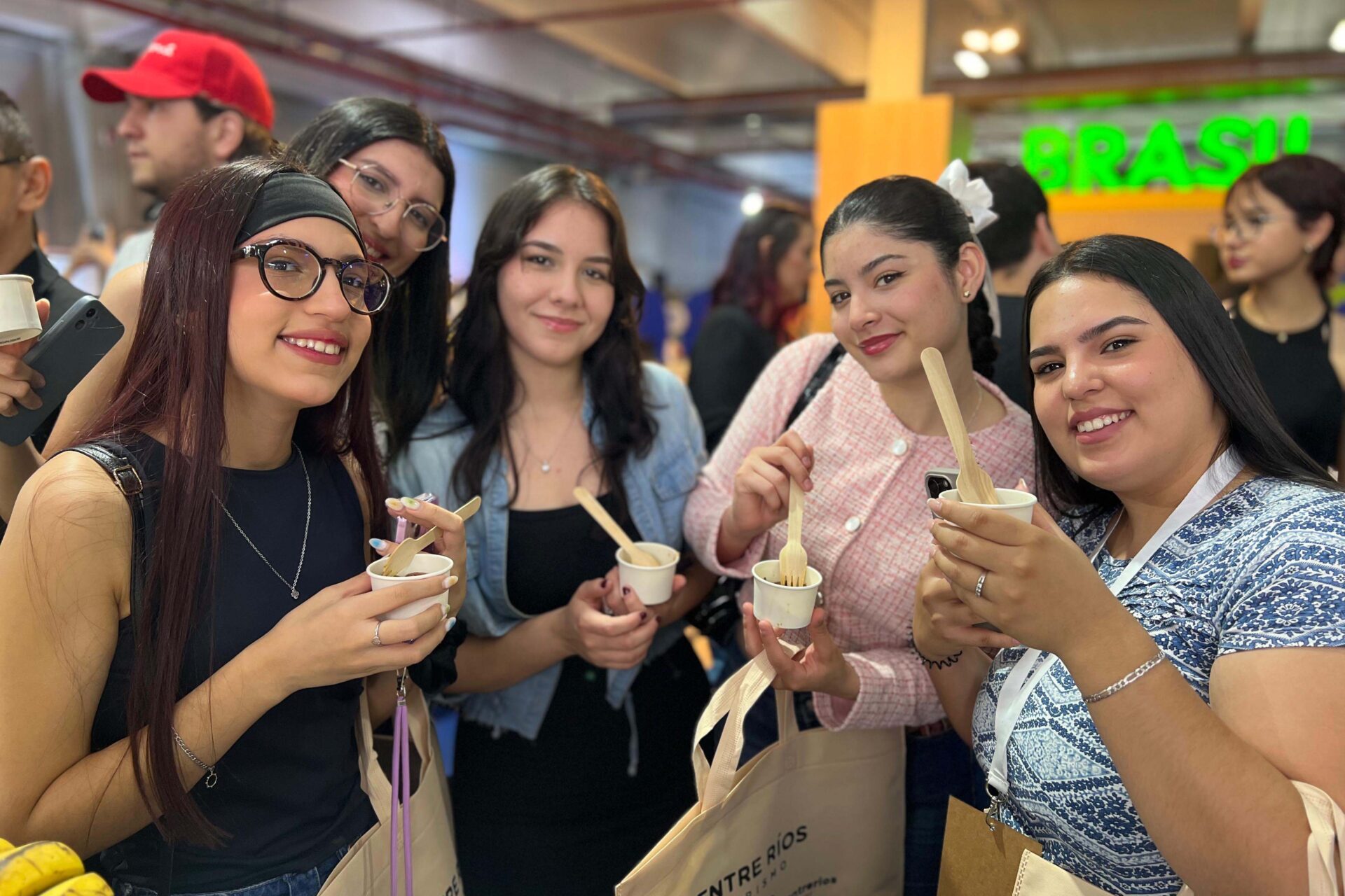 Paraná conquista prêmio de melhor estande em feira internacional de turismo