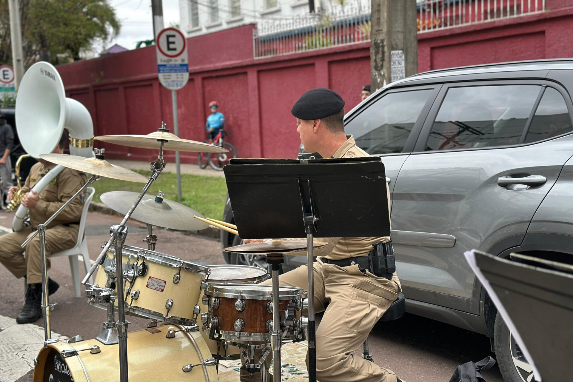 Música e esperança: Banda da PMPR faz show para crianças do Hospital Pequeno Príncipe