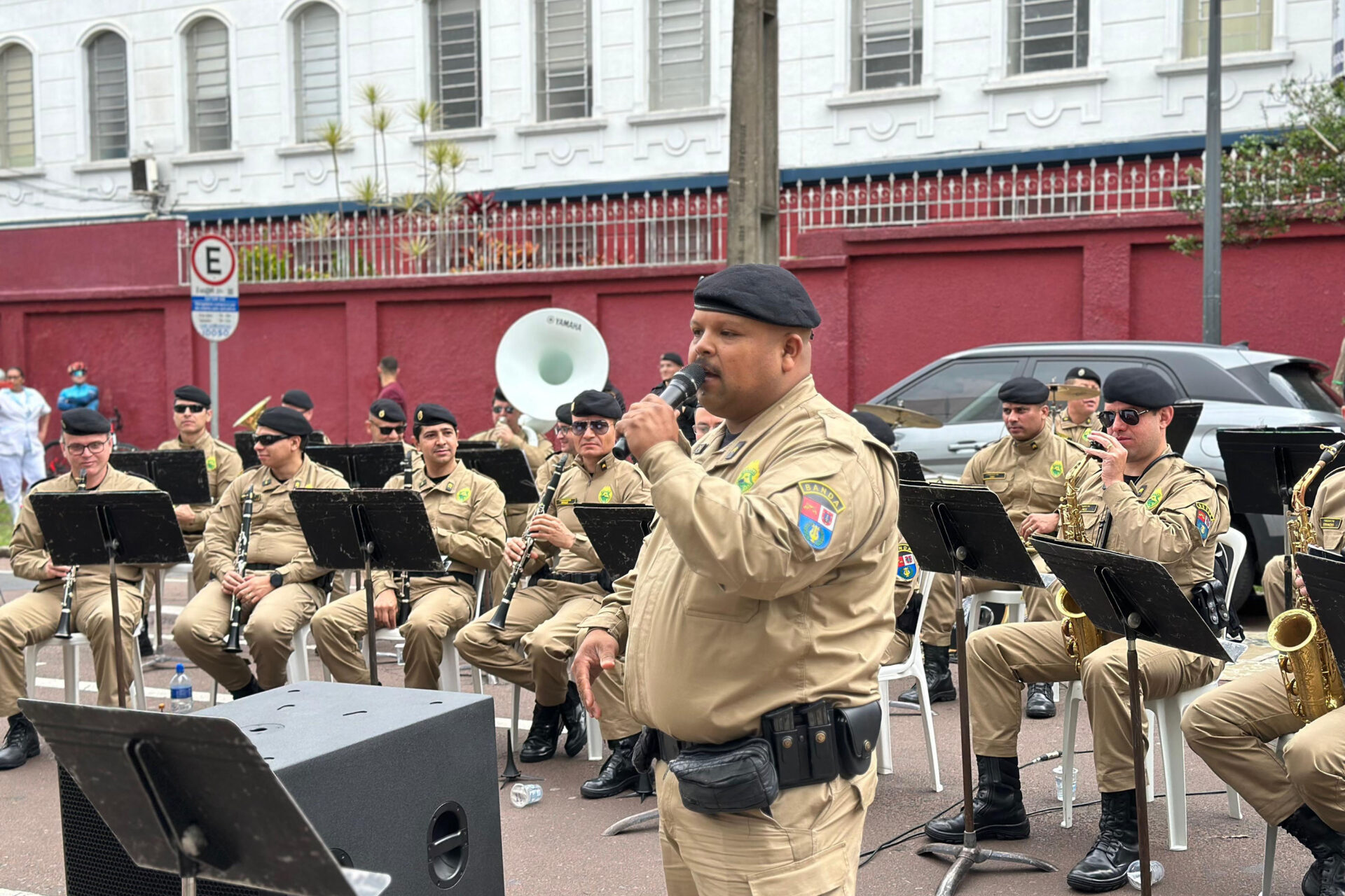 Música e esperança: Banda da PMPR faz show para crianças do Hospital Pequeno Príncipe