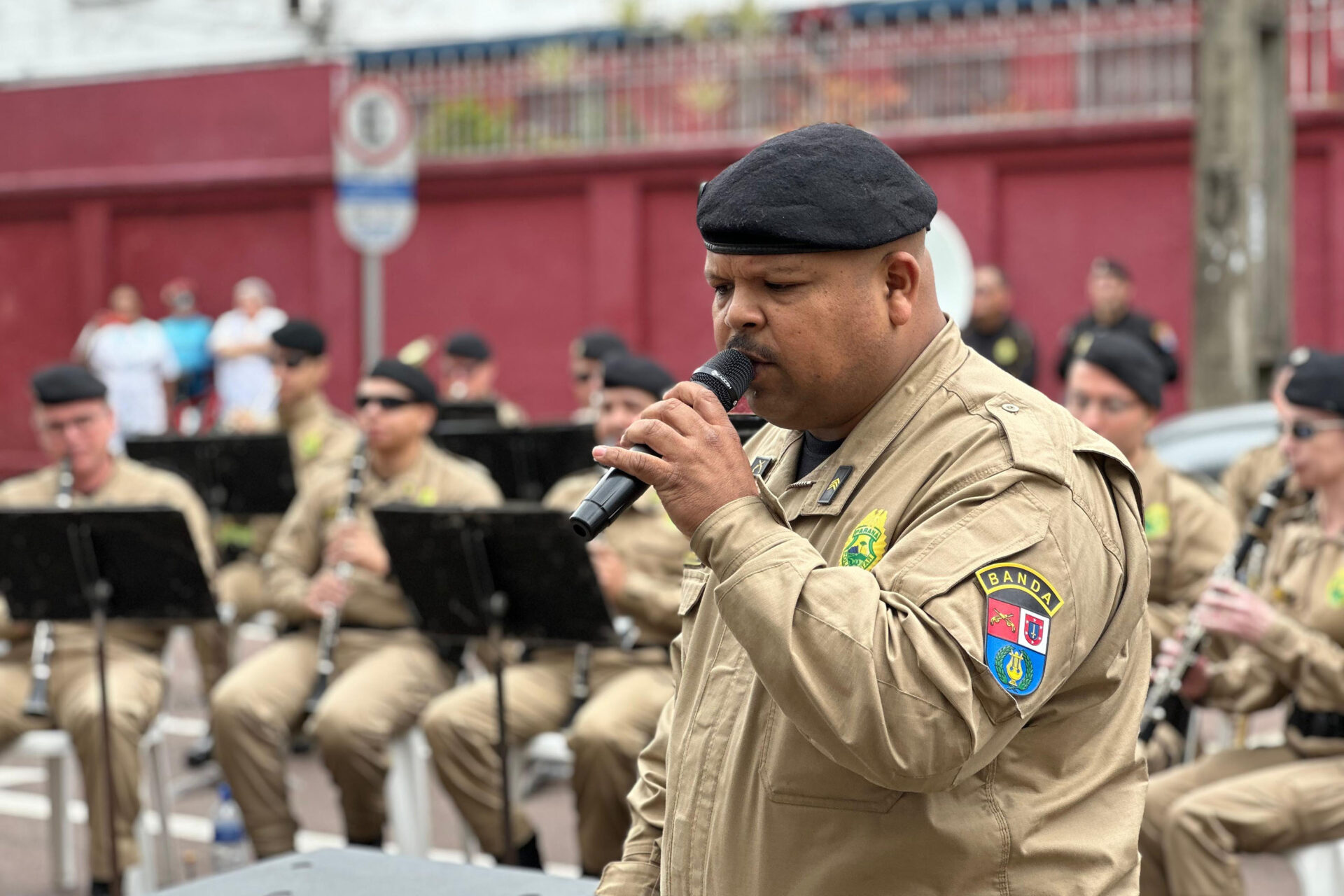 Música e esperança: Banda da PMPR faz show para crianças do Hospital Pequeno Príncipe