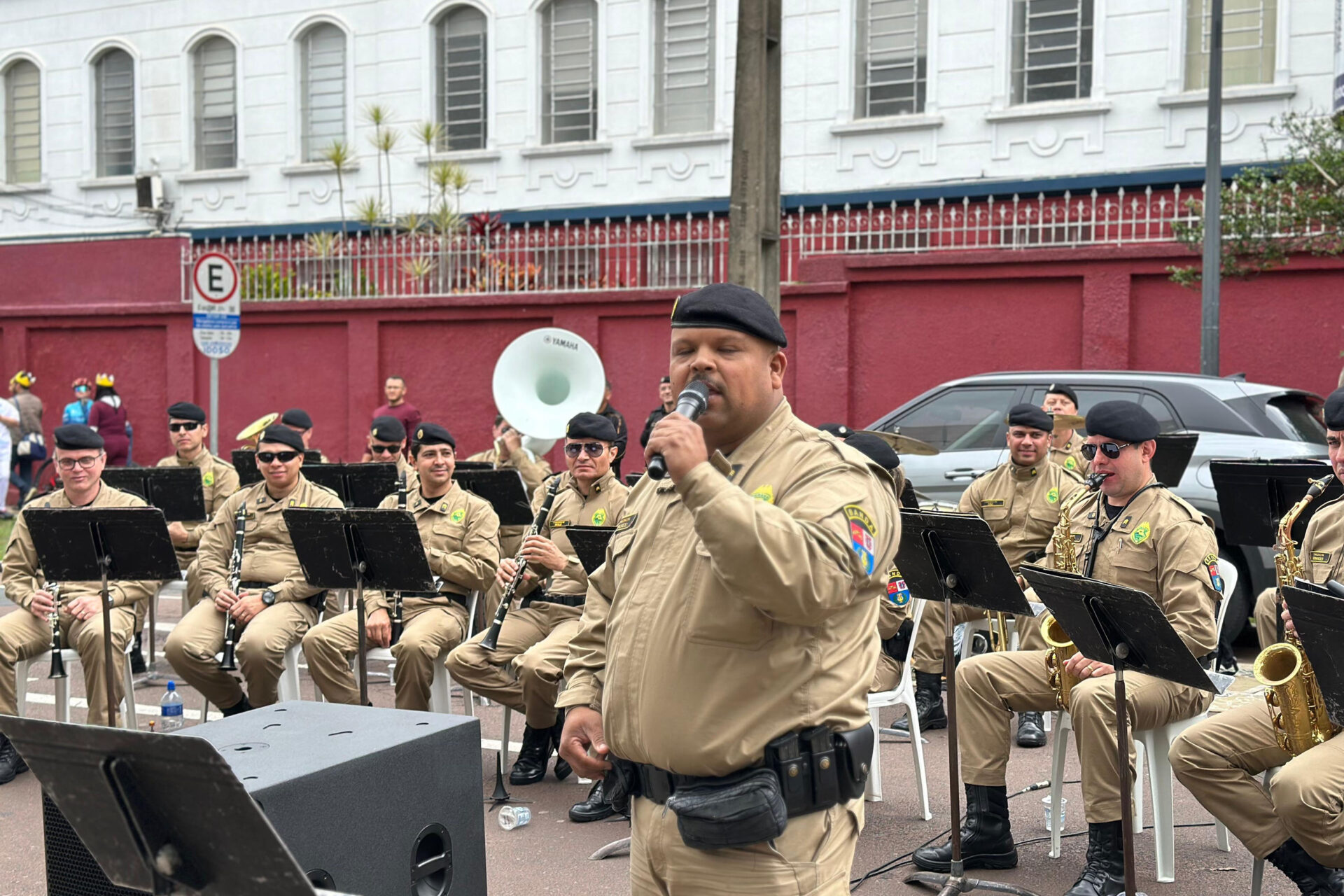 Música e esperança: Banda da PMPR faz show para crianças do Hospital Pequeno Príncipe