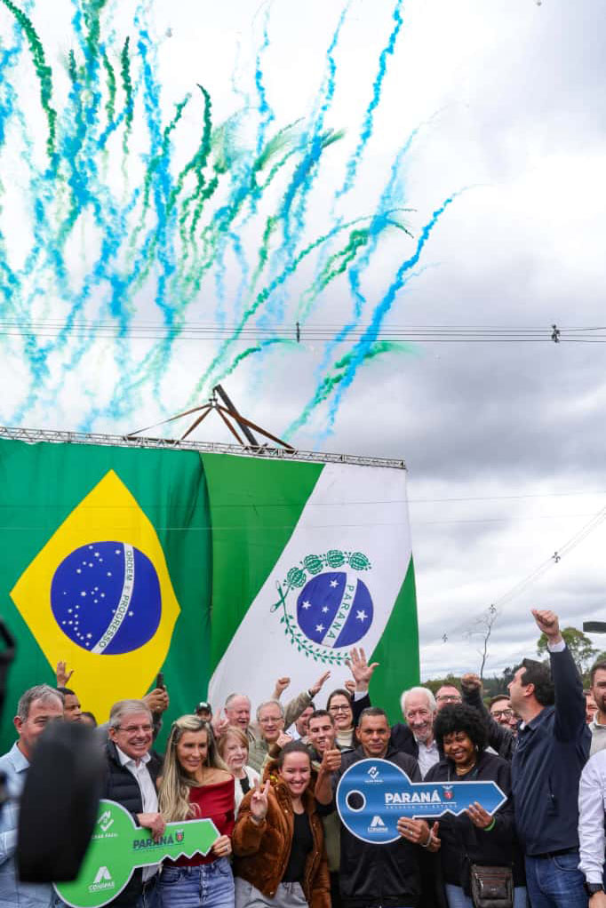 Governador inaugura condomínio clube com 846 apartamentos em Almirante Tamandaré