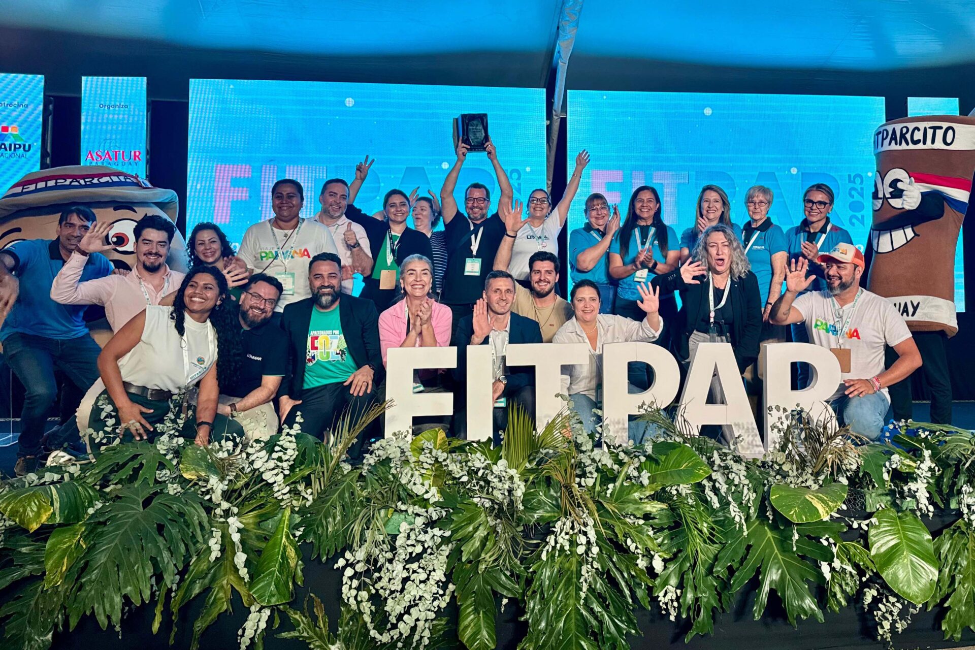 Paraná conquista prêmio de melhor estande em feira internacional de turismo