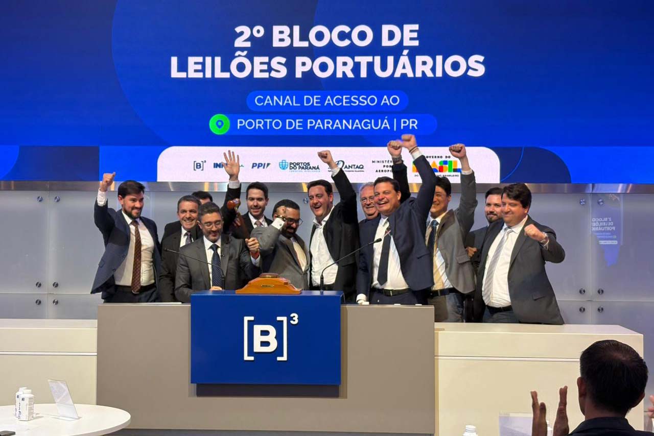 Após 10 lances, Canal do Porto de Paranaguá será operado por consórcio que investirá R$ 1,23 bilhão