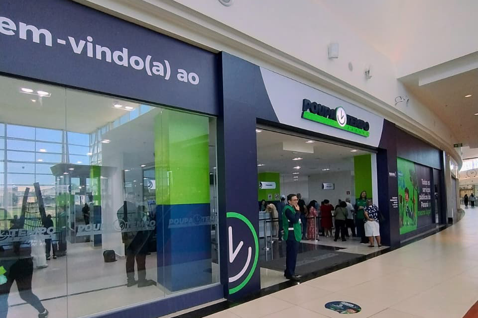 Poupatempo de Londrina, no Boulevard Shopping, abre atendimentos