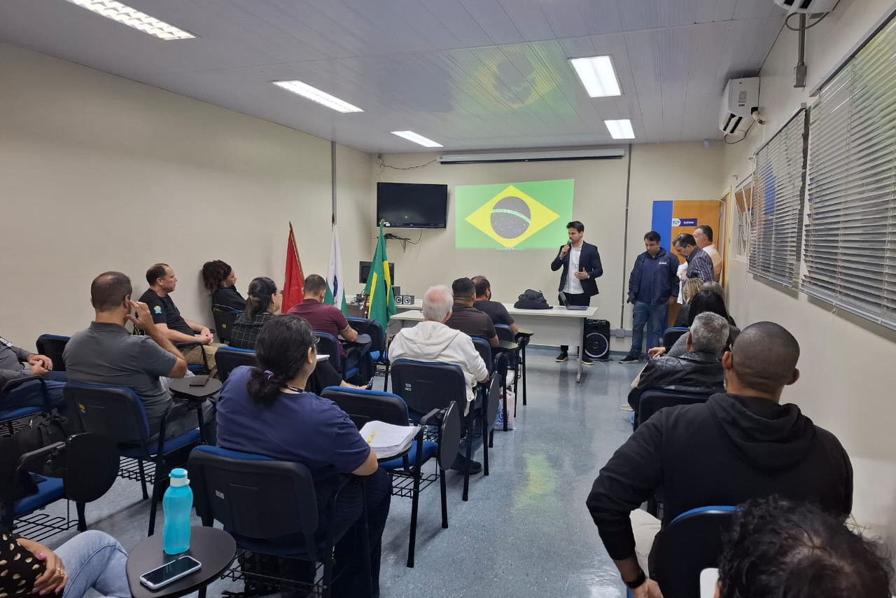 Referência nacional, Laboratório Têxtil de Londrina recebe capacitação do Inmetro