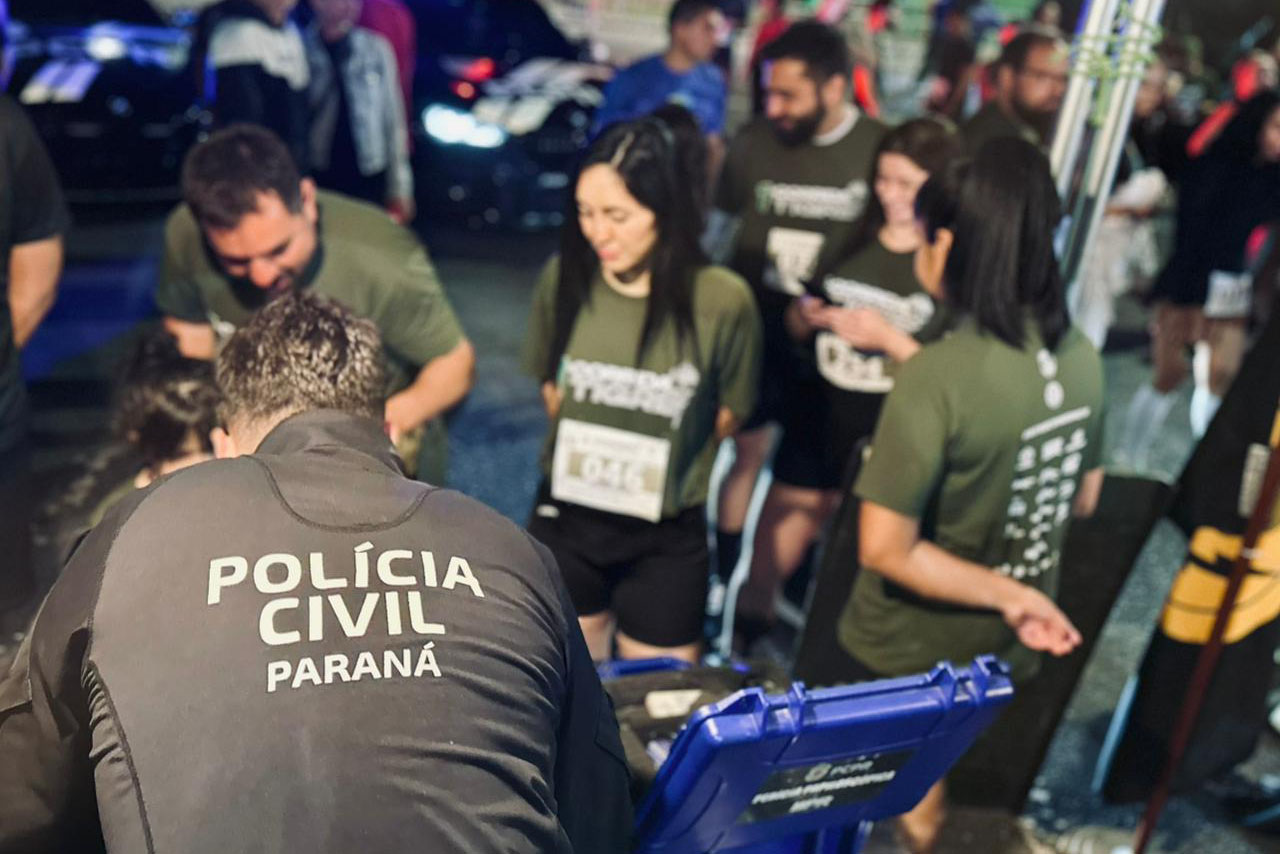 1ª Corrida Noturna do Tigre celebra 35 anos da unidade especializada da PCPR e reúne 2,5 mil pessoas